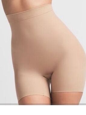 NWT Skims High Waisted Short, XL